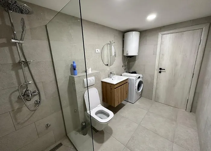 Séjour à la campagne Sunny Village, Pool House *