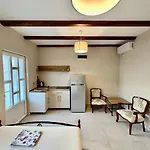 Sunny Village, Pool House Gospodarstwo wiejskie *