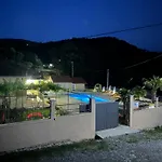 Sunny Village, Pool House Landhaus Podgorica