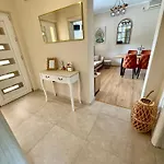 Gospodarstwo wiejskie Sunny Village, Pool House *