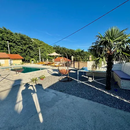 Sunny Village, Pool House Landhaus *