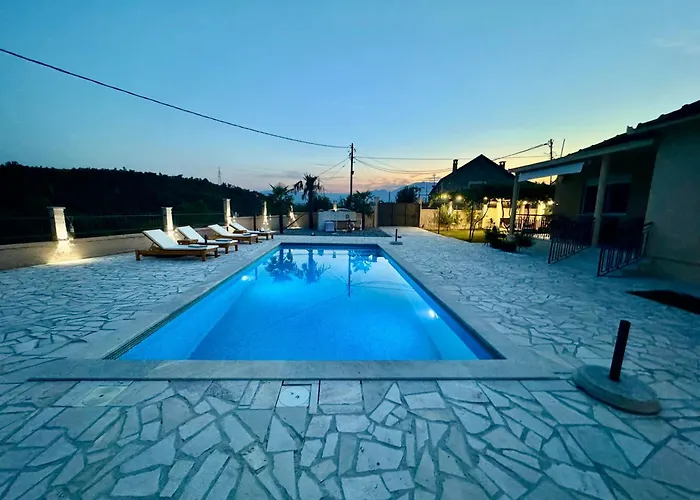 Sunny Village, Pool House * Podgorica
